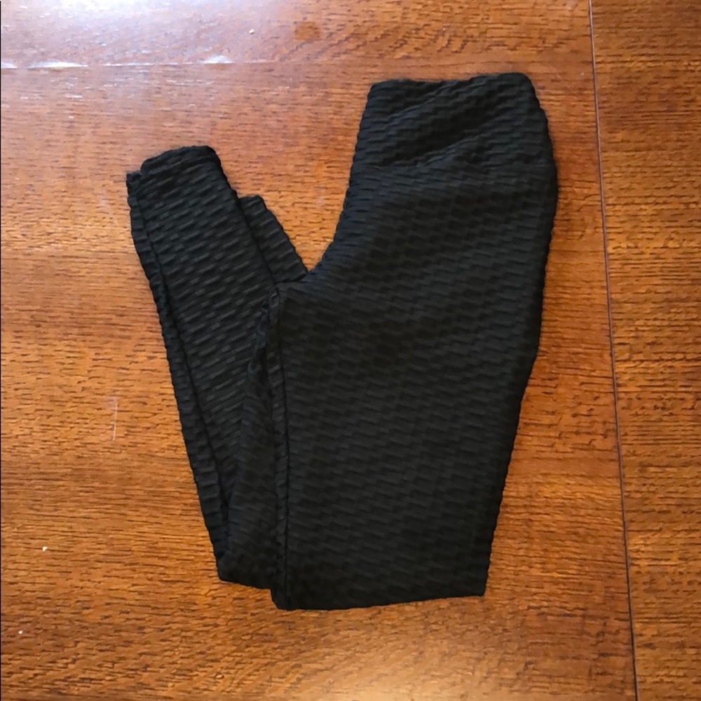 Anti cellulite/butt lifting leggings small black.